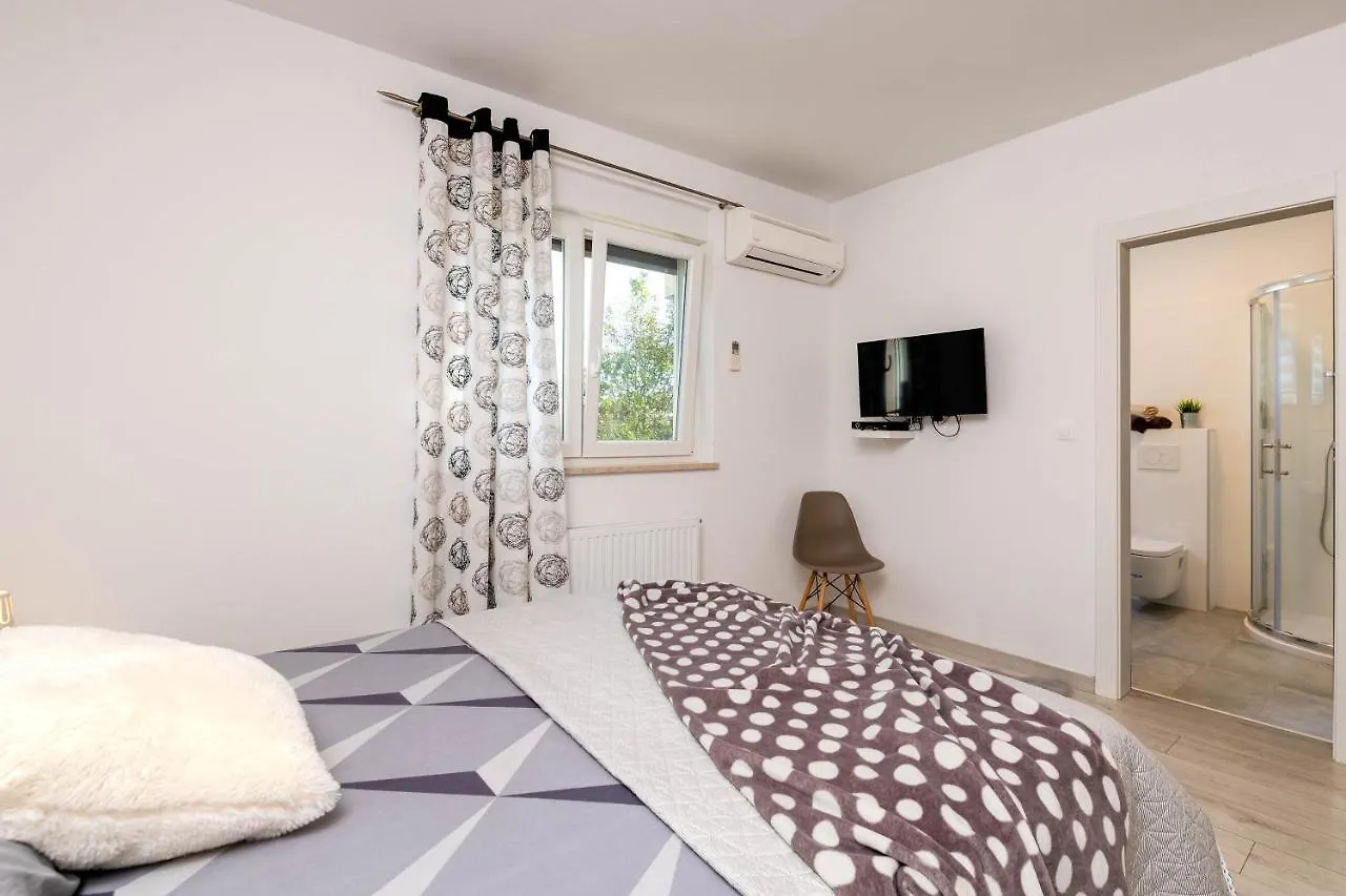 Villa Filip Krnica Holiday home