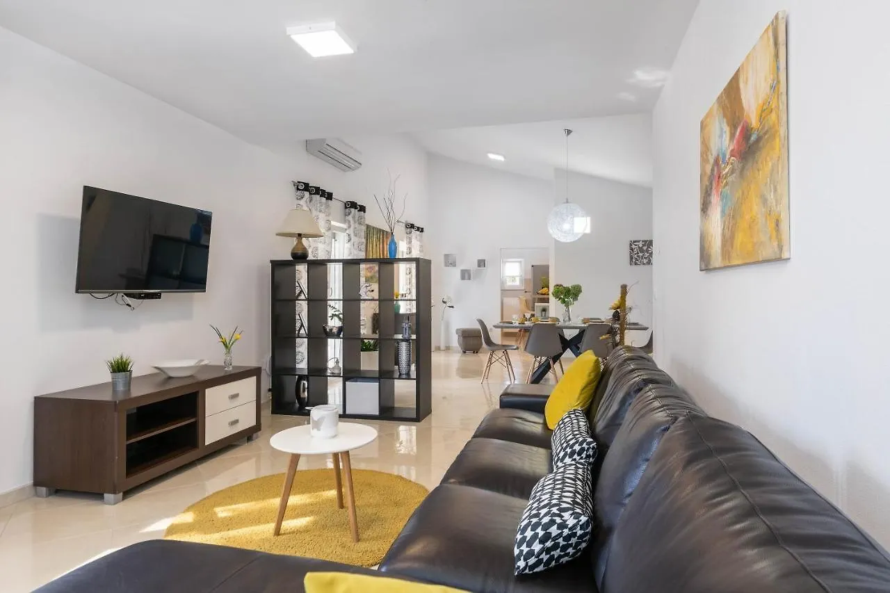Villa Filip Krnica Croatia